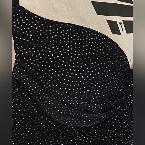 PEEP STRETCH MINI BLACK DRESS - Picture 6 of 14